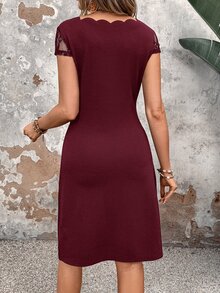 EMERY ROSE فستان نسائي بلون موحد بياقة دائرية وحافة صدفية مع تطريز دانتيل أنيق وناضج بأكمام قصيرة للمكتب والحانة والحفلات باللون البرغندي للصيف - عنابي اللون - مشاهدة 8