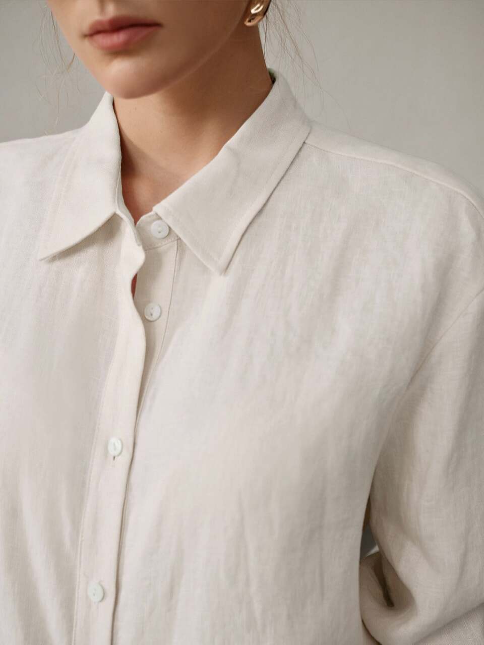 MOTF CAMISA DE LINO CON BOTONES