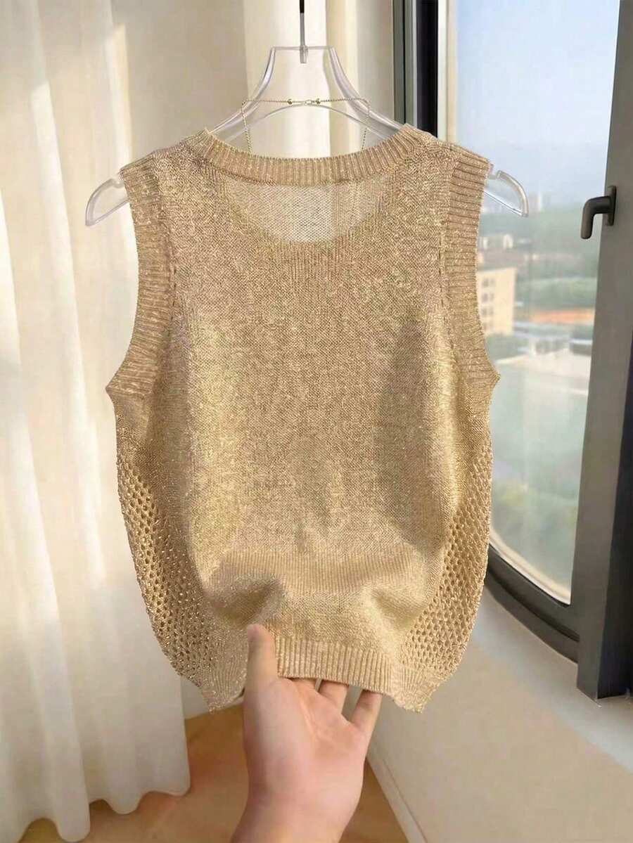 SHEIN Franclia 2026新款女款閃耀金針織背心上衣-圓領、羅紋袖口細節、短版剪裁,完美融合90年代復古魅力與極簡時尚,適合早午餐約會、夜晚外出及春夏日常穿著 - 杏色 - 查看 1