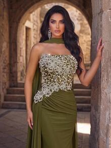 Glamrae Contrast Sequin Formal Dress With Choker - Coffee Brown - View 3