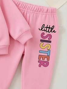 SHEIN Playful Pals 2件套女婴时尚简约彩色字母印花连帽羊毛衫和字母印花羊毛裤套装，适合秋冬季外出，小妹妹装 - 粉色 - 查看 5