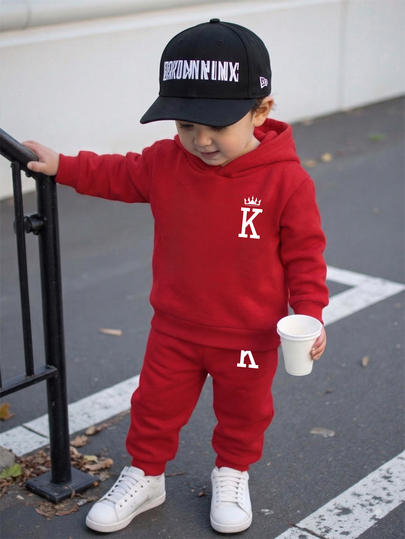Conjunto de ropa para bebé niño con sudadera con capucha de manga larga y pantalones de chándal con estampado de corona y letra K, chándal de otoño invierno para vacaciones, 2 piezas, rojo
