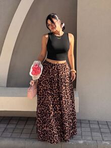 GalTyme Plus Size Women's Solid Color Round Neck Top And Leopard Print Skirt Casual Daily 2-Piece Set - Multicolor - View 5