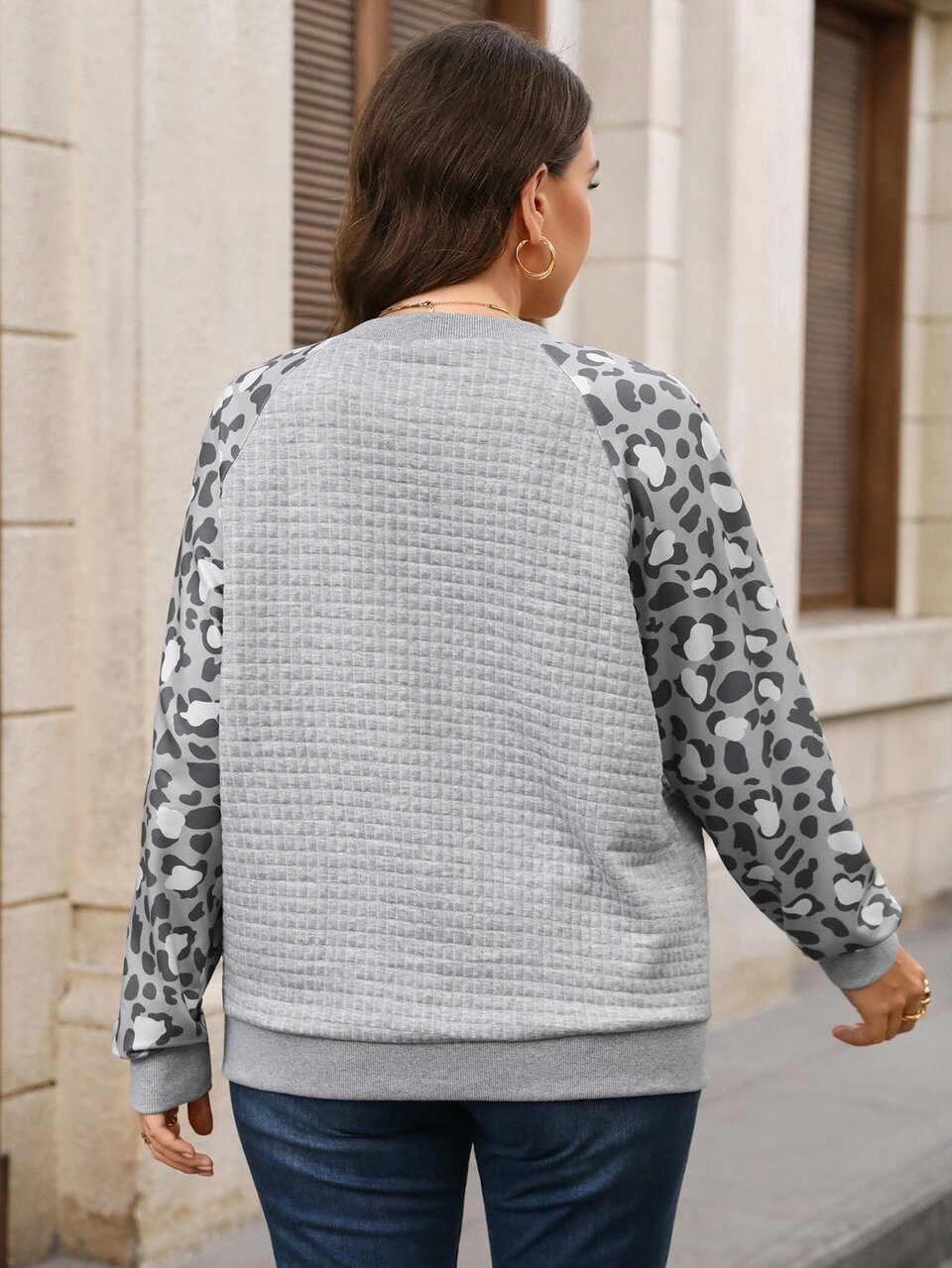 Plus Size Leopard Print Patchwork Raglan Sleeve Sweatshirt Fall