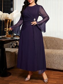 Reflora Elegantes Partykleid in Große Größen mit Glockenärmeln für den Herbst - Violett - Übersicht 4
