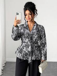 Elenzga Jaket Wanita Ukuran Besar Model A-Line dengan Potongan Acak Elegan, Bahan Dasar Abu-abu, Motif Renda Imitasi, Bahu Reguler, Lengan Panjang, Kerah Lebar, Kancing Ganda, Kancing Mutiara, dan Pita, - Grey - View 5