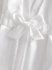Bata para bebé recién nacida, tela de seda de unicolor, con ribete de volantes y lazo de unicolor suave - Blanco - Ver 7