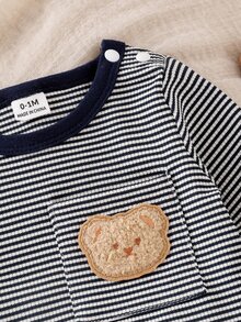 SHEIN 新生兒紋理羅紋布料熊圖案上衣，貼袋設計，休閒基礎男嬰套裝，舒適休閒日常穿著衣物 - 藍白色 - 查看 7