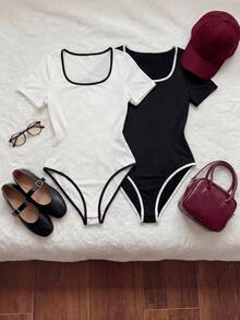 Comfortcana Set de 2 bodys de talla grande con ribete de color contrastante y manga corta - Blanco y Negro - Ver 2