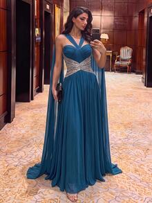 Glamrae Vestido largo elegante de moda romántica y lujo con hombros descubiertos, cuello de punto, volantes, tela plisada, patchwork, bordado de cuentas de lujo, estilo ajustado y línea A, adecuado para celebraciones de vacaciones, bodas, bailes, conciertos, banquetes de invitados de negocios, eventos de celebridades de internet, vestido de noche formal para mujer - Neblina azul - Ver 6