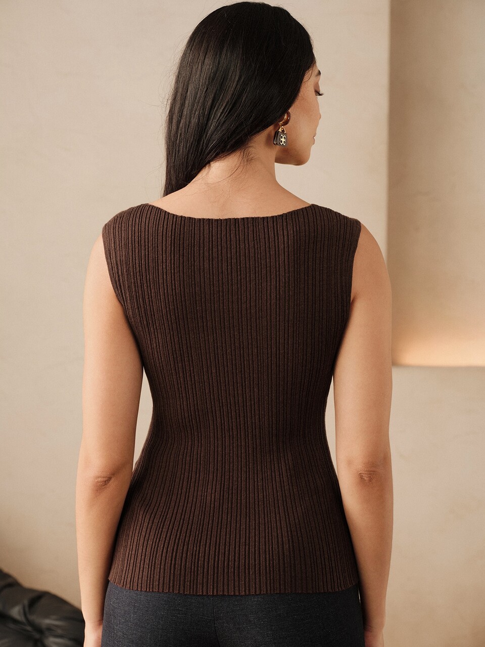 Anewsta Solid Color Elastic Ribbed Knit Tank Top, Minimalist Boat Neck, Slimming Fit, Sleeveless Outerwear/Base Layer Top