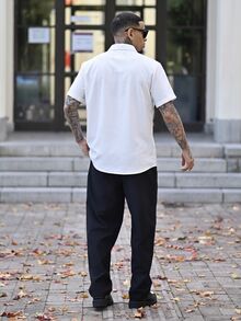 Devon Thys 男士鈕扣式圓弧下擺修身短袖領口素色休閒襯衫，正式款 - 白色 - 查看 4