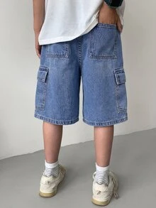 SHEIN Little Byeori 男童休闲时尚街头风字母印花翻盖口袋牛仔短裤，夏季 - 中等水洗藍 - 查看 2
