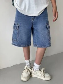 SHEIN Little Byeori 男童休闲时尚街头风字母印花翻盖口袋牛仔短裤，夏季 - 中等水洗藍 - 查看 6
