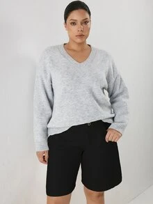 YARNWELL 女款 V 領極簡傳統休閒膠囊系列日常居家正式質感長袖純色套頭毛衣 秋季灰色 度假風 - 灰色 - 查看 2