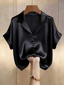 Franclia 女士香槟色缎面V领珍珠纽扣设计短袖衬衫，优雅适合春夏穿着 - 黑色 - 查看 3