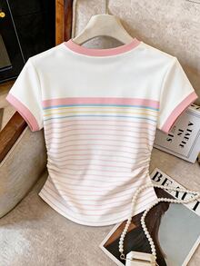 SHEIN Franclia 女款休閒戶外運動上衣，夏季新款，白色、粉色、白粉條紋印花，時尚甜美，學生款，女款收腰對比色T恤 - 彩色 - 查看 2