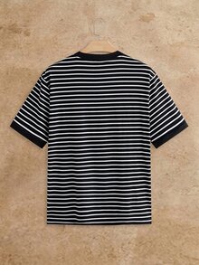 Manfinity RebelGame Men's Plus Size Casual Knit Round Neck Short Sleeve Striped T-Shirt, Suitable For Summer - Black and White - View 3