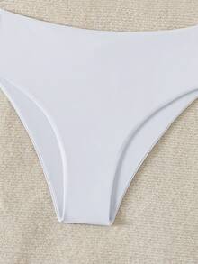 SHEIN Swim Conjunto De Sujetador Unicolor Y Bikini Para Mujeres, Adecuado Para Verano, Playa, Piscina - Blanco - Ver 6