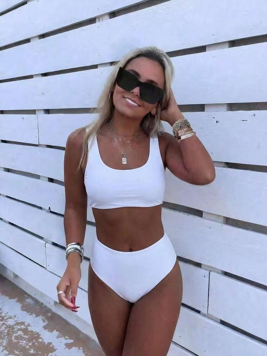 SHEIN Swim Conjunto De Sujetador Unicolor Y Bikini Para Mujeres, Adecuado Para Verano, Playa, Piscina - Blanco - Ver 1