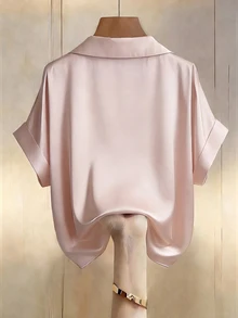 Calvaya 女士香槟色缎面V领珍珠纽扣设计短袖衬衫，优雅适合春夏穿着 - 粉色 - 查看 2