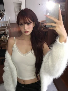 DAZY 女款純色修身蕾絲飾邊短版細肩帶背心，休閒度假日常穿著，春/秋季 - 白色 - 查看 1