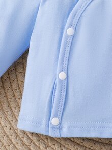 SHEIN Newborn Baby Giraffe Print Long Sleeve Single-Breasted Top And Pants Set - Baby Blue - View 6