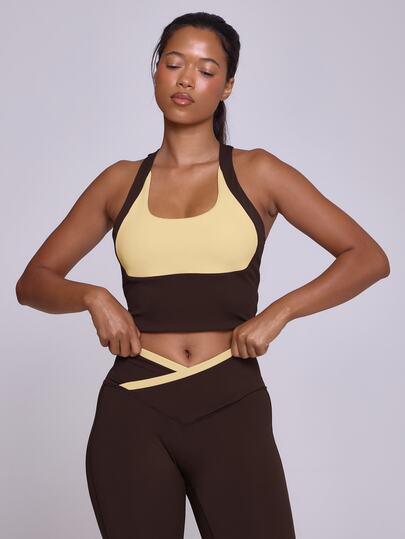 Musera Sport ملابس رياضية علوية طويلة بتصميم كتل لونية متباينة، فتحة أمامية دائرية وفتحة مفتاح خلفية، لون أصفر زبدي، للخريف والشتاء، مناسبة للجيم والبيلاتس واللياقة البدنية والاستخدام اليومي الكاجوال