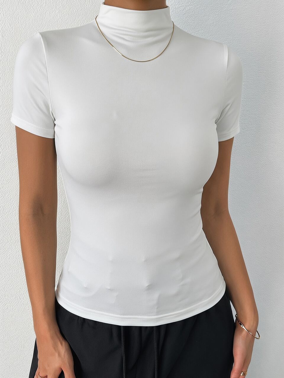 Women Solid Color Short Sleeve Turtleneck Fitted Undershirt