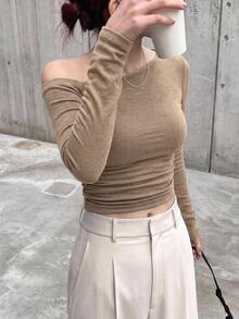 DAZY 女款休閒純色不對稱領短版長袖T恤，秋季女裝校園風 - 杏色 - 查看 7