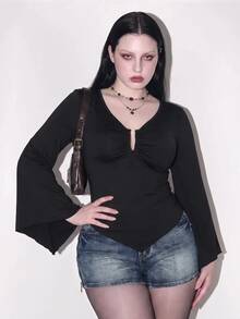 SHEIN ICON Damen Große Größen Retro Sexy Millennial Stil Y2K Mode Lässig Einfach Pendeln Rüschenärmel Geraffte Brust Spitz Saum Schwarzes T-Shirt Herbst - Schwarz - Übersicht 1