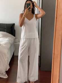 DAZY 2pcs/Set Women's Lace Patchwork Sleeveless Camisole Top & Straight Leg 5-Point Pajama Pants Sleepwear Set - White - View 12
