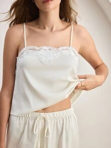 Ocili 休閒香檳白緞面蕾絲綁帶優雅舒適極簡風女款睡衣套裝 - 白色 - 查看 5