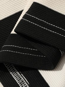 Dazy Plus Kaos Polo Lengan Lentera Berkerah Garis-Garis Blok Warna Longgar untuk Musim Semi dan Gugur - Hitam dan Putih - View 9