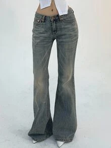 DAZY Women's Front Button Pocket Simple Casual Flared Jeans Low Rise Jeans - Blue - View 2
