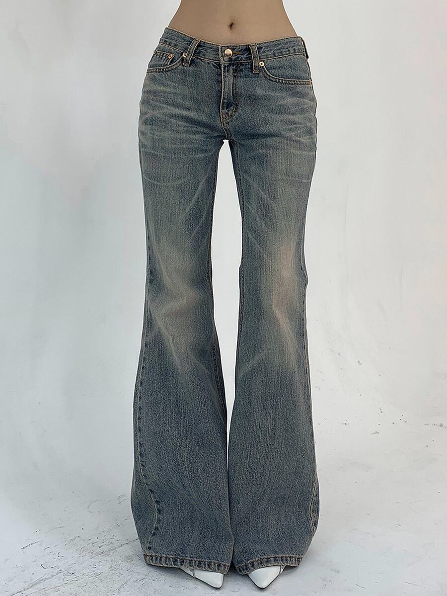 DAZY Women's Front Button Pocket Simple Casual Flared Jeans Low Rise Jeans - Blue - View 1