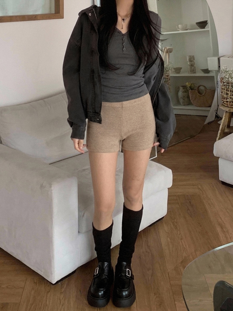 DAZY Solid Color Elastic High Waist Tight Fit Cropped Grey Summer Women Shorts - Khaki - View 5