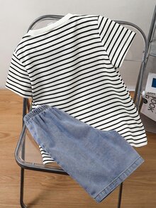 SHEIN Little Byeori 兒童青少年男孩 2件/套 春夏休閒可愛條紋短袖T恤針織上衣與牛仔短褲套裝，適合返校穿著 男孩校服 返校服 - 黑與白 - 查看 2