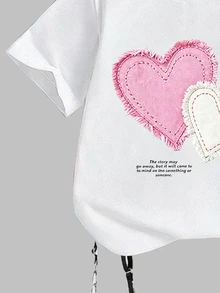 SHEIN 女童休閒時尚愛心極簡圖案短袖圓領T恤拼接工裝裙套裝，舒適時尚女童套裝，休閒穿搭，春夏套裝，新風格，隨性舒適，春季氛圍，休閒夏季度假 - 彩色 - 查看 5