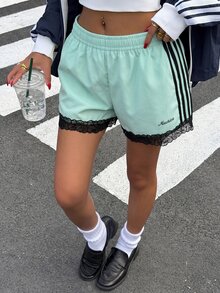 Muchica 女士黑白條紋字母印花撞色蕾絲拼接短褲，適合運動、夏季街頭休閒穿著 - 水鴨藍 - 查看 4
