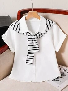 SHEIN 少女短袖衬衫，修身休闲款式，饰有刺绣骑士图案、侧边蝴蝶结和褶裥。舒适百搭，是春夏的理想之选，适合休闲外出、购物和聚会等场合。 - 黑與白 - 查看 7