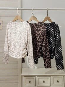 青少年女孩收腰長袖上衣，3款花色可選：淺灰色豹紋、深棕色豹紋、黑色配白色波點，經典長袖圓領設計，身體兩側收腰設計，適合春/秋單穿、秋冬疊穿，日常上學通勤、購物、旅行、拍照等多種場合 - 彩色 - 查看 2