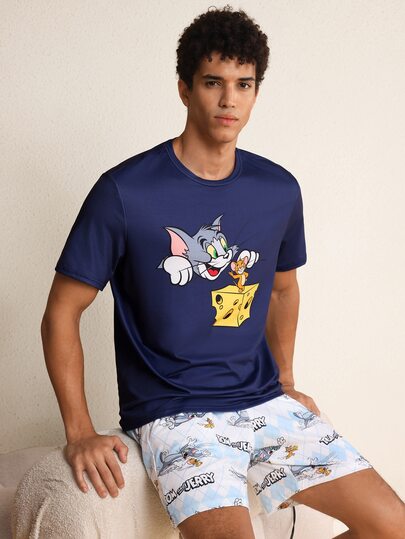 TOM & JERRY X SHEIN Men's 1pc Cartoon Printed Short Sleeve T-Shirt And 1pc Argyle Pattern Shorts Pajama Set, Summer