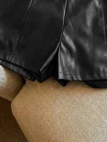GlowEve CURVE Plus Size Women's Solid Color PU Leather Fashion Versatile Daily Casual Shorts - Black - View 3
