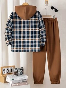 SHEIN 2 件 Tween Boy 时尚格子连帽夹克和慢跑裤套装，适合圣诞节 - 彩色 - 查看 2