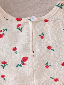 SHEIN Vintaside Kids 2件組女嬰杏色小碎花圓領無袖背心上衣 荷葉邊娃娃領鈕扣開襟蝴蝶結裝飾上衣 鬆緊腰長褲套裝 春/夏/秋新款 舒適可愛甜美 適合居家與外出 夏日田園風時尚服飾 - 杏色 - 查看 9