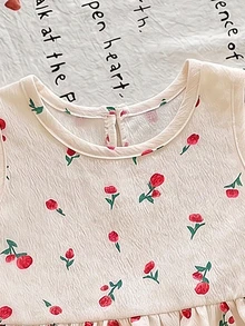 SHEIN Vintaside Kids 2件組女嬰杏色小碎花圓領無袖背心上衣 荷葉邊娃娃領鈕扣開襟蝴蝶結裝飾上衣 鬆緊腰長褲套裝 春/夏/秋新款 舒適可愛甜美 適合居家與外出 夏日田園風時尚服飾 - 杏色 - 查看 8