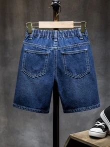 SHEIN Playful Pals 男童牛仔裤夏季新品：时尚休闲牛仔短裤，浅蓝色牛仔布，复古做旧破洞设计，直筒宽松版型，舒适柔软面料。适合日常通勤、上学、户外活动等各种场合。男童牛仔短裤 - 中等水洗藍 - 查看 3