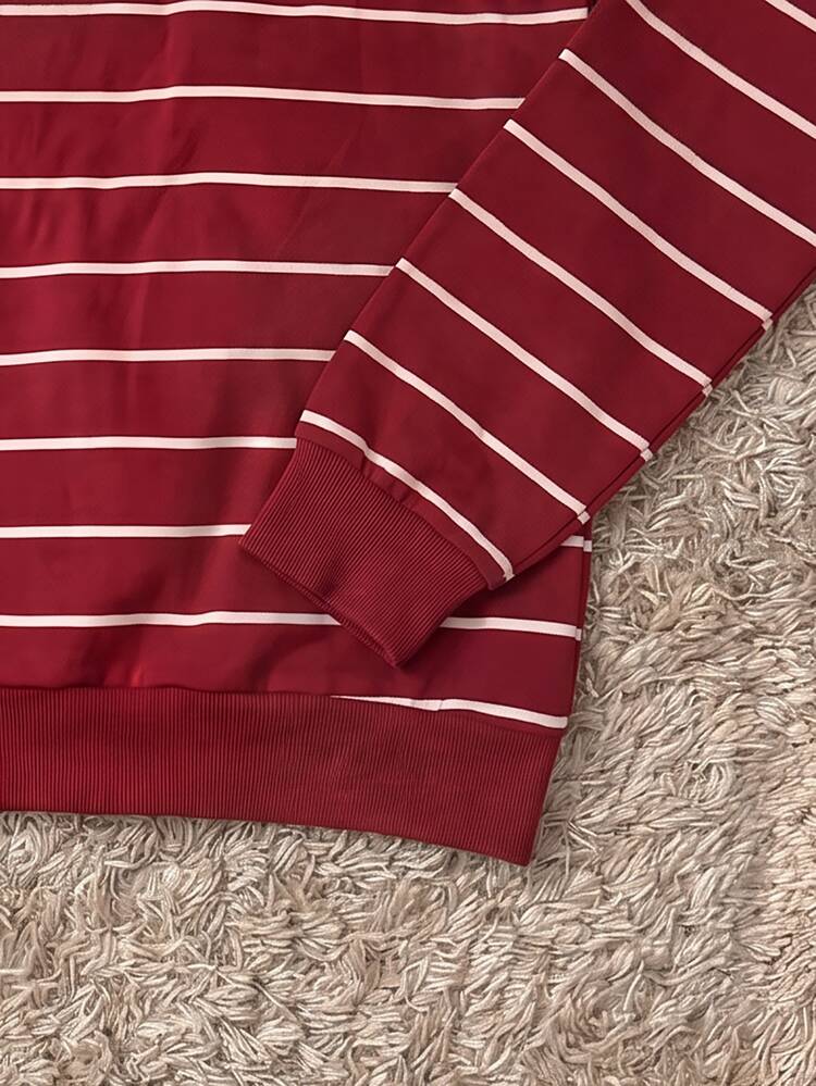 IslaSuriya Sweatshirt Wanita Lengan Panjang Longgar dengan Desain Bahu Asimetris dan Motif Cetak Digital - MultiWarna - View 3