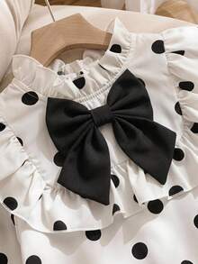 Emery Rose Kids Emery Rose Kids 可愛白色黑波點女童休閒洋裝，荷葉領配蝴蝶結，花瓣袖修身設計 - 白色 - 查看 5